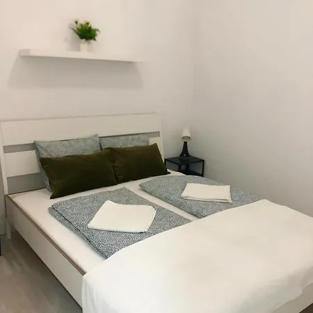 Hills - 2 Bedroom With Amazing Ocean Views N *